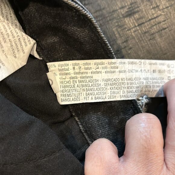 Zara Black Denim Booty Cutoff Distressed Stretch Denim Jean Shorts 8‌‌‌‌‌ - Picture 3 of 4